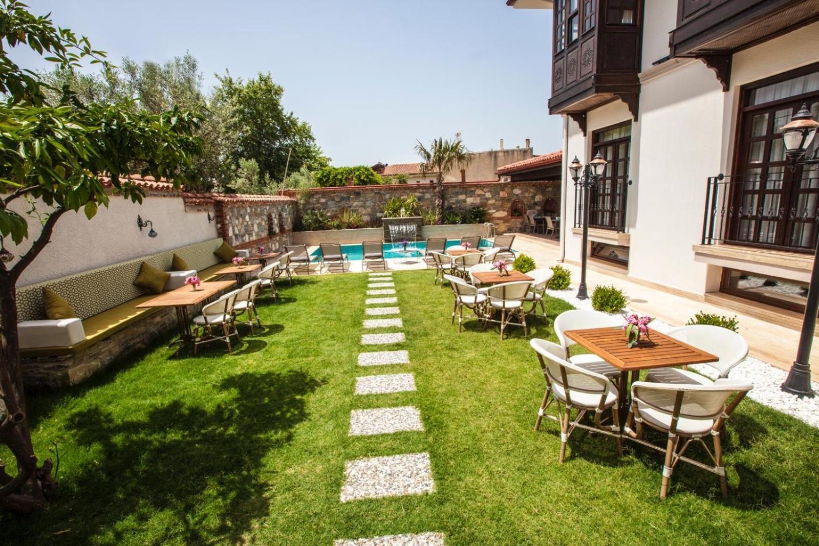 Livia Garden Hotel セルチュク エクステリア 写真