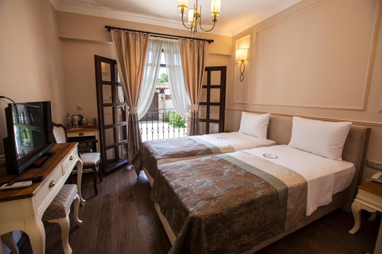 Livia Garden Hotel セルチュク エクステリア 写真